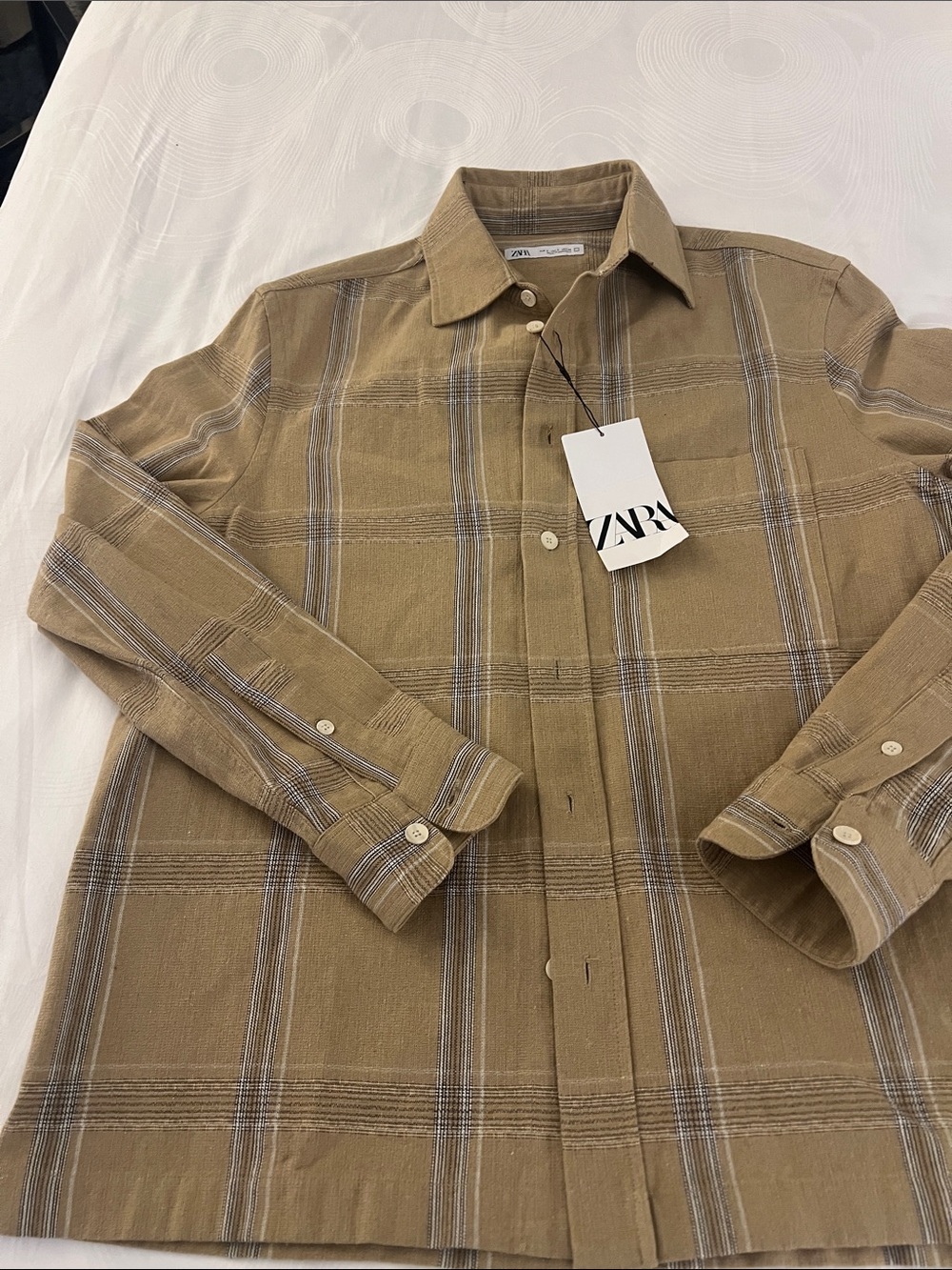 Zara Men's Tan Plaid Long-Sleeve Button-Down Shirt with Gray Stripe - Picture 2 of 7